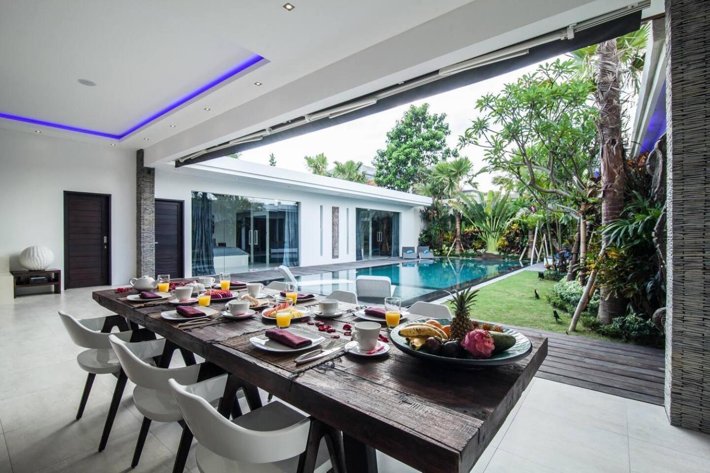 Stylish 4-bd In Seminyak (Bali)