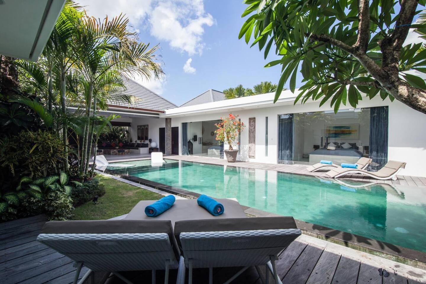 Stylish 4-bd In Villa