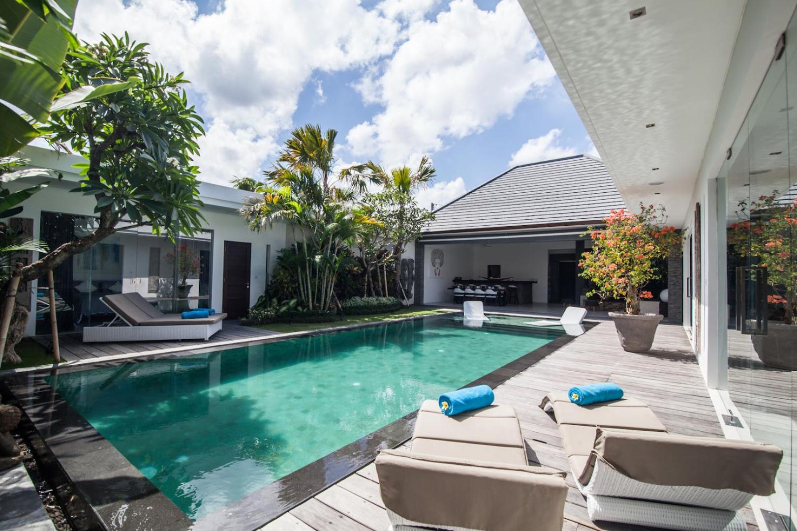 Stylish 4-bd In * Seminyak (Bali)